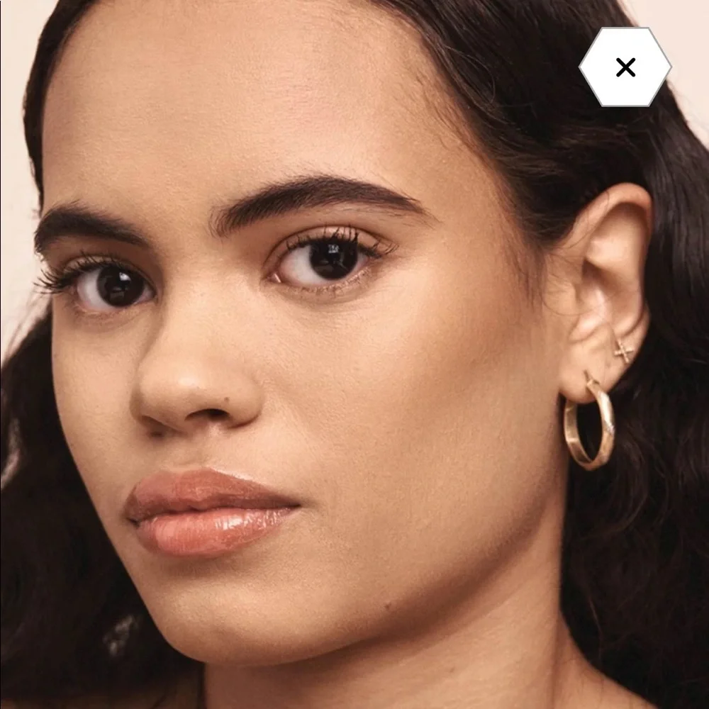 🌿Fenty Beauty PRO FILT'R HYDRATING LONGWEAR FOUNDATION / Shade: #250